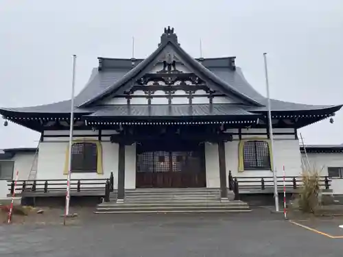 実勝寺の本殿・本堂