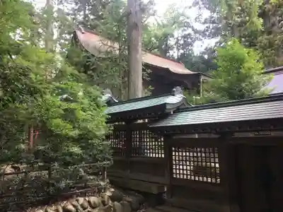 雄山神社前立社壇の本殿・本堂