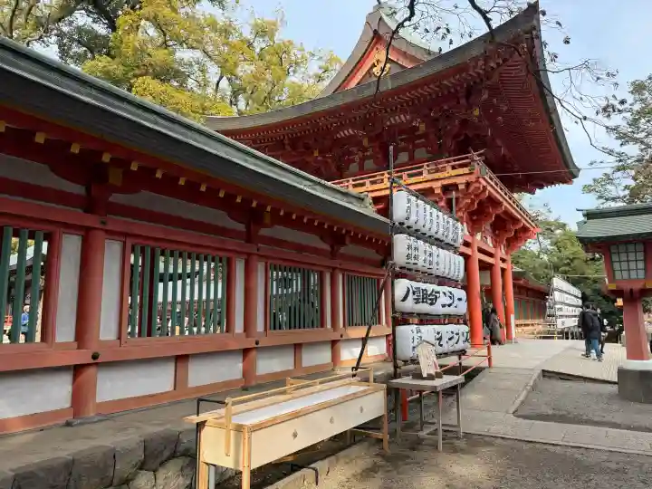 武蔵一宮氷川神社の{uncategorized: "未分類", other: "その他", undefined: "問題あり", building: "その他建物", grave: "お墓", sacred_gate: "鳥居", guardian: "狛犬", statue: "像", buddha: "仏像", history: "歴史", nature: "自然", garden: "庭園", animal: "動物", pagoda: "塔", temizu: "手水舎", mountain_gate: "山門・神門", sanctuary: "本殿・本堂", subordinate: "末社・摂社", art: "芸術", scenery: "景色", jizo: "地蔵", ema: "絵馬", goshuin: "御朱印", omikuji: "おみくじ", items: "授与品その他", amulet: "お守り", goshuincho: "御朱印帳", eats: "食事", festival: "お祭り", votive_dance: "神楽", shichigosan: "七五三参", wedding: "結婚式", experience: "体験その他", initially: "初詣", around: "周辺", anti_infection: "感染症対策"}