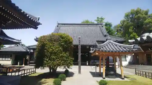 慈眼寺の本殿