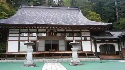 法華寺の本殿・本堂