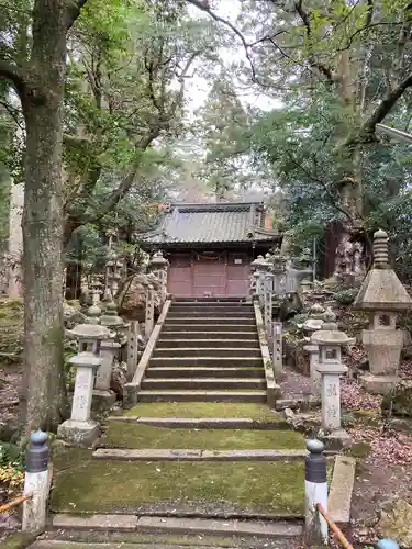 六所神社の本殿