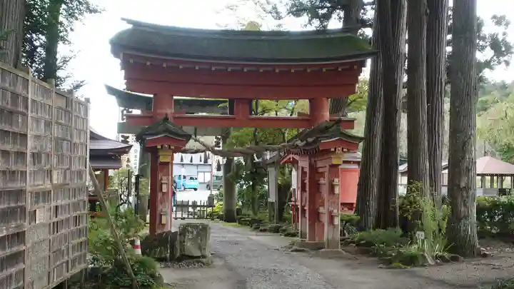 達谷窟毘沙門堂(岩手県)