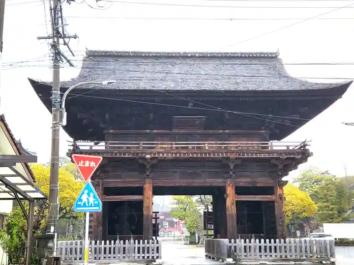 甚目寺の山門・神門