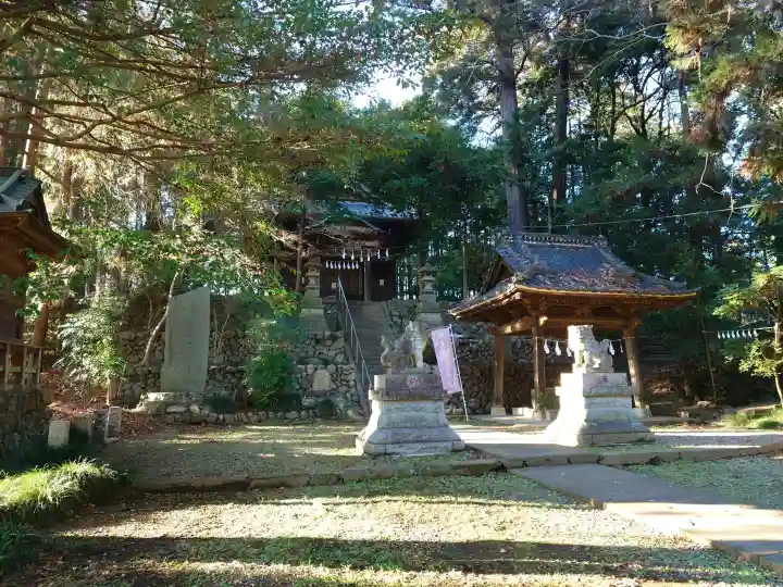 鎌形八幡神社の{uncategorized: "未分類", other: "その他", undefined: "問題あり", building: "その他建物", grave: "お墓", sacred_gate: "鳥居", guardian: "狛犬", statue: "像", buddha: "仏像", history: "歴史", nature: "自然", garden: "庭園", animal: "動物", pagoda: "塔", temizu: "手水舎", mountain_gate: "山門・神門", sanctuary: "本殿・本堂", subordinate: "末社・摂社", art: "芸術", scenery: "景色", jizo: "地蔵", ema: "絵馬", goshuin: "御朱印", omikuji: "おみくじ", items: "授与品その他", amulet: "お守り", goshuincho: "御朱印帳", eats: "食事", festival: "お祭り", votive_dance: "神楽", shichigosan: "七五三参", wedding: "結婚式", experience: "体験その他", initially: "初詣", around: "周辺", anti_infection: "感染症対策"}