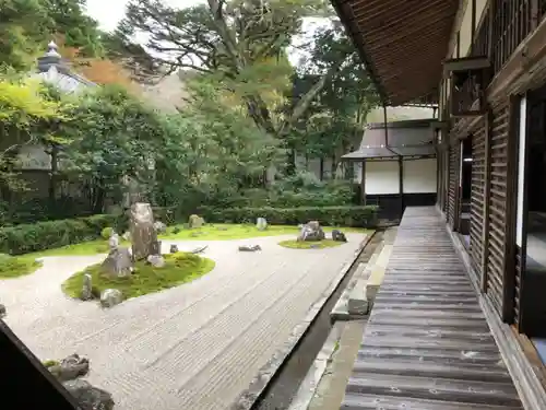 龍潭寺の庭園