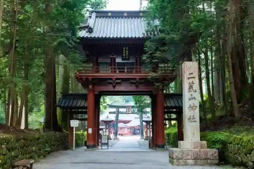 日光二荒山神社の山門