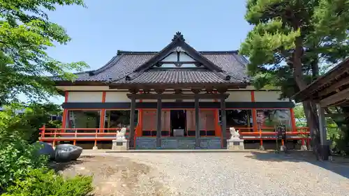 三宝荒神社の本殿・本堂