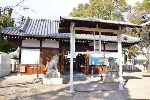 樟本神社の本殿