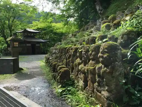 愛宕念仏寺の仏像