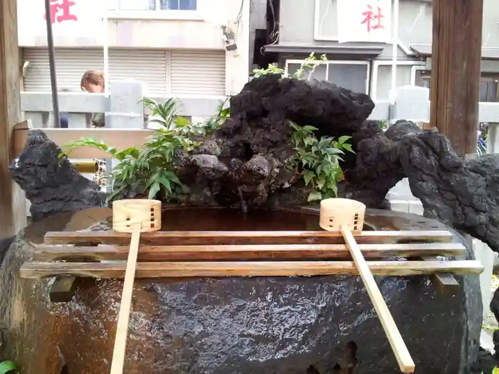 矢先稲荷神社の手水舎