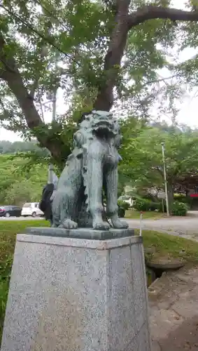 虻田神社の狛犬