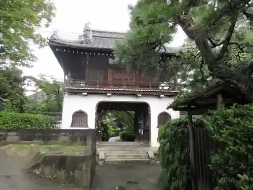 元慶寺の山門