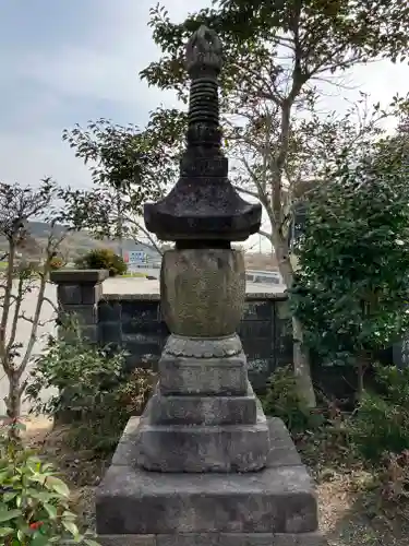 照恩寺の塔