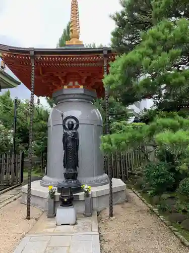 室泉寺の仏像