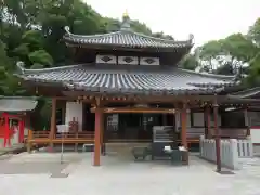 中山寺の本殿