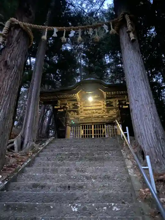 足長神社の{uncategorized: "未分類", other: "その他", undefined: "問題あり", building: "その他建物", grave: "お墓", sacred_gate: "鳥居", guardian: "狛犬", statue: "像", buddha: "仏像", history: "歴史", nature: "自然", garden: "庭園", animal: "動物", pagoda: "塔", temizu: "手水舎", mountain_gate: "山門・神門", sanctuary: "本殿・本堂", subordinate: "末社・摂社", art: "芸術", scenery: "景色", jizo: "地蔵", ema: "絵馬", goshuin: "御朱印", omikuji: "おみくじ", items: "授与品その他", amulet: "お守り", goshuincho: "御朱印帳", eats: "食事", festival: "お祭り", votive_dance: "神楽", shichigosan: "七五三参", wedding: "結婚式", experience: "体験その他", initially: "初詣", around: "周辺", anti_infection: "感染症対策"}