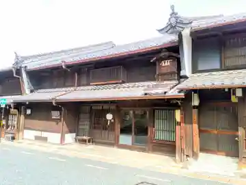 屋根神様の本殿・本堂