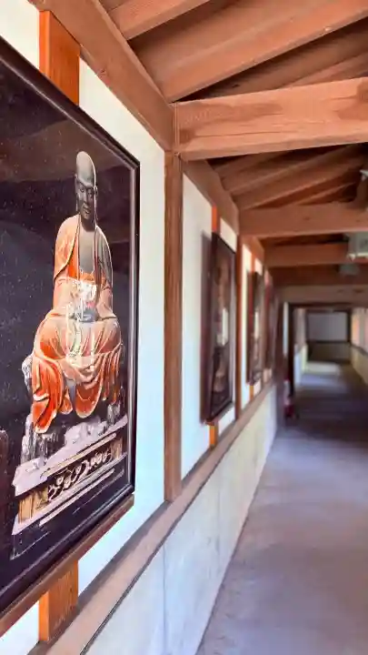 天徳院の{uncategorized: "未分類", other: "その他", undefined: "問題あり", building: "その他建物", grave: "お墓", sacred_gate: "鳥居", guardian: "狛犬", statue: "像", buddha: "仏像", history: "歴史", nature: "自然", garden: "庭園", animal: "動物", pagoda: "塔", temizu: "手水舎", mountain_gate: "山門・神門", sanctuary: "本殿・本堂", subordinate: "末社・摂社", art: "芸術", scenery: "景色", jizo: "地蔵", ema: "絵馬", goshuin: "御朱印", omikuji: "おみくじ", items: "授与品その他", amulet: "お守り", goshuincho: "御朱印帳", eats: "食事", festival: "お祭り", votive_dance: "神楽", shichigosan: "七五三参", wedding: "結婚式", experience: "体験その他", initially: "初詣", around: "周辺", anti_infection: "感染症対策"}