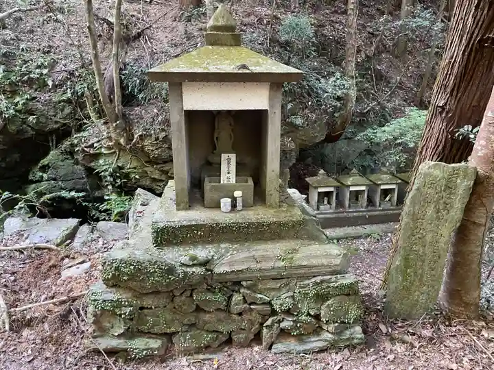 藤井寺奥の院(徳島県)