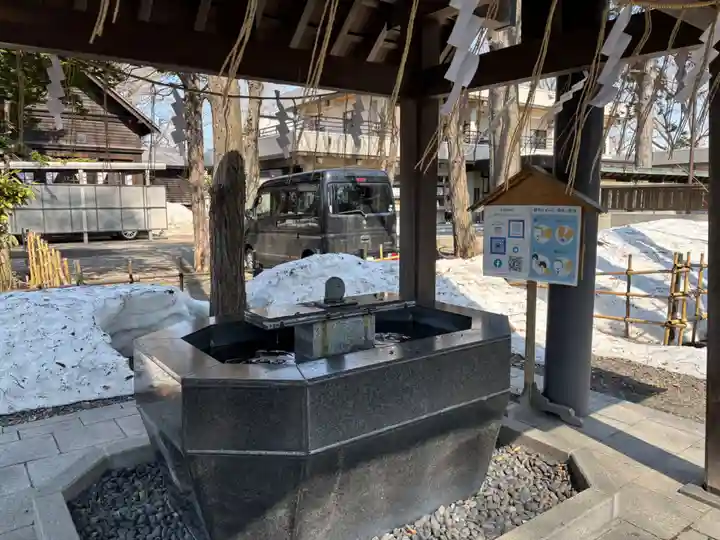新琴似神社の手水舎
