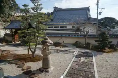 龍済寺の本殿・本堂