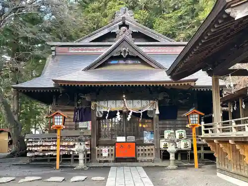 新倉富士浅間神社の本殿