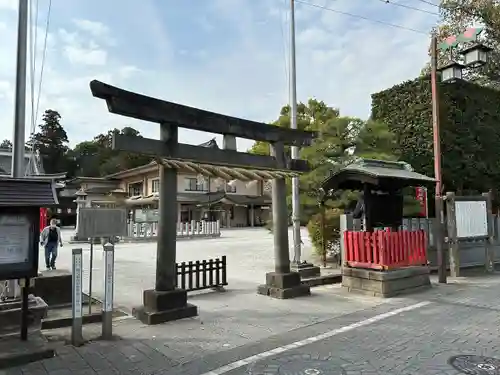 箭弓稲荷神社の鳥居