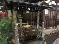 花園稲荷神社の手水