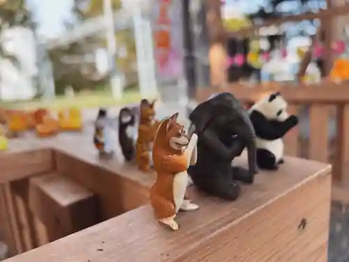 札幌諏訪神社の像