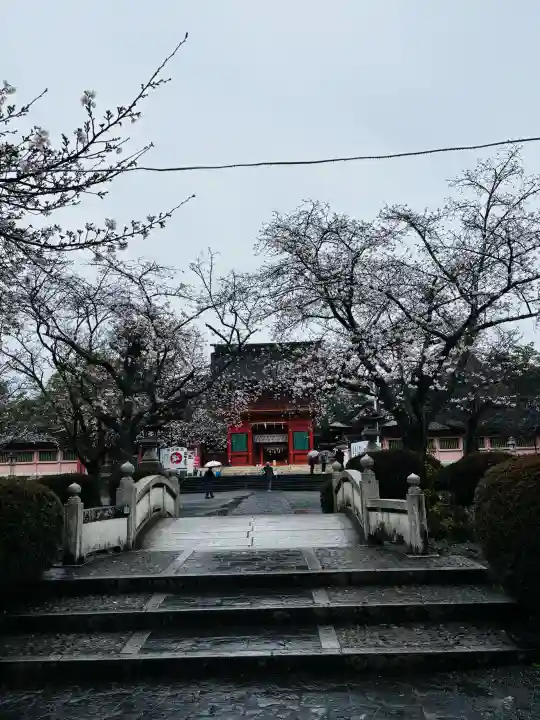 富士山本宮浅間大社の{uncategorized: "未分類", other: "その他", undefined: "問題あり", building: "その他建物", grave: "お墓", sacred_gate: "鳥居", guardian: "狛犬", statue: "像", buddha: "仏像", history: "歴史", nature: "自然", garden: "庭園", animal: "動物", pagoda: "塔", temizu: "手水舎", mountain_gate: "山門・神門", sanctuary: "本殿・本堂", subordinate: "末社・摂社", art: "芸術", scenery: "景色", jizo: "地蔵", ema: "絵馬", goshuin: "御朱印", omikuji: "おみくじ", items: "授与品その他", amulet: "お守り", goshuincho: "御朱印帳", eats: "食事", festival: "お祭り", votive_dance: "神楽", shichigosan: "七五三参", wedding: "結婚式", experience: "体験その他", initially: "初詣", around: "周辺", anti_infection: "感染症対策"}