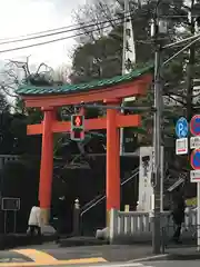 穴八幡宮の鳥居