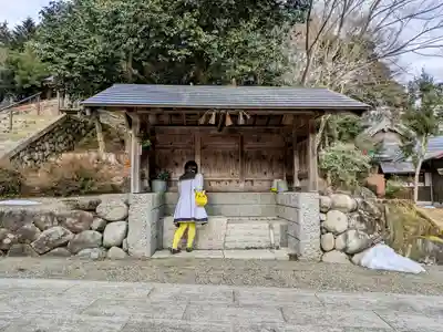 春日神社の手水舎
