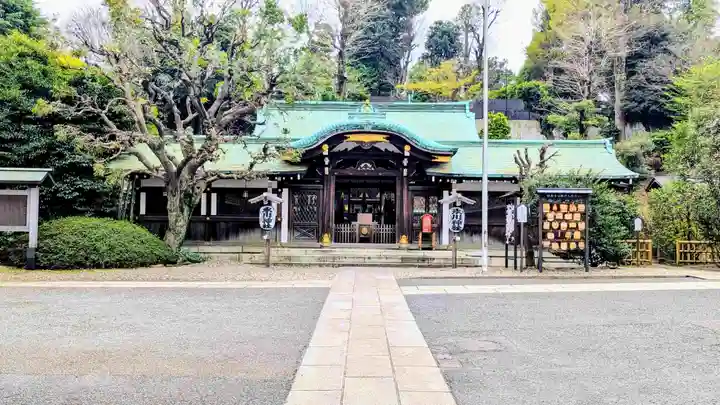 白金氷川神社の本殿・本堂