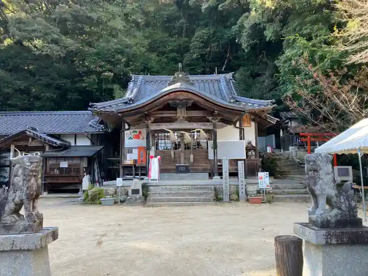 石上布都魂神社(岡山県)