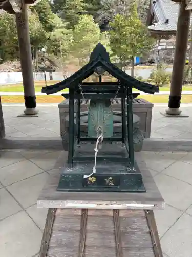 総持寺祖院の{uncategorized: "未分類", other: "その他", undefined: "問題あり", building: "その他建物", grave: "お墓", sacred_gate: "鳥居", guardian: "狛犬", statue: "像", buddha: "仏像", history: "歴史", nature: "自然", garden: "庭園", animal: "動物", pagoda: "塔", temizu: "手水舎", mountain_gate: "山門・神門", sanctuary: "本殿・本堂", subordinate: "末社・摂社", art: "芸術", scenery: "景色", jizo: "地蔵", ema: "絵馬", goshuin: "御朱印", omikuji: "おみくじ", items: "授与品その他", amulet: "お守り", goshuincho: "御朱印帳", eats: "食事", festival: "お祭り", votive_dance: "神楽", shichigosan: "七五三参", wedding: "結婚式", experience: "体験その他", initially: "初詣", around: "周辺", anti_infection: "感染症対策"}