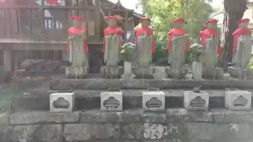 東性寺の地蔵