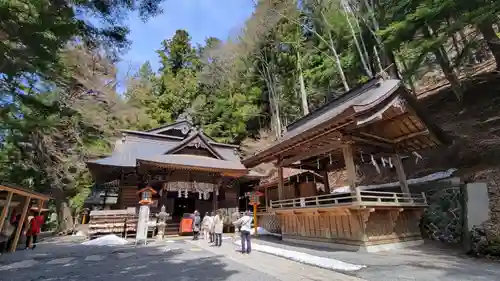 新倉富士浅間神社の本殿