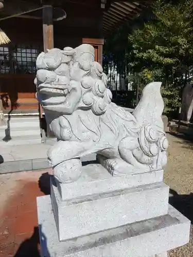 諏訪神社の狛犬