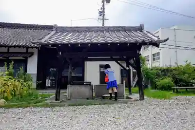 光明寺の手水舎