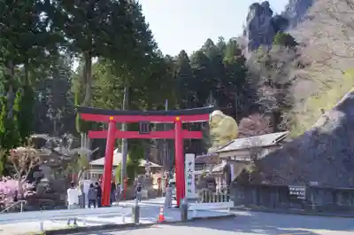 中之嶽神社の鳥居