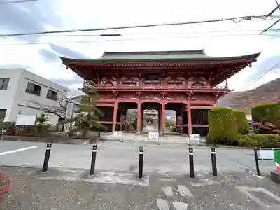 甲斐善光寺の山門・神門