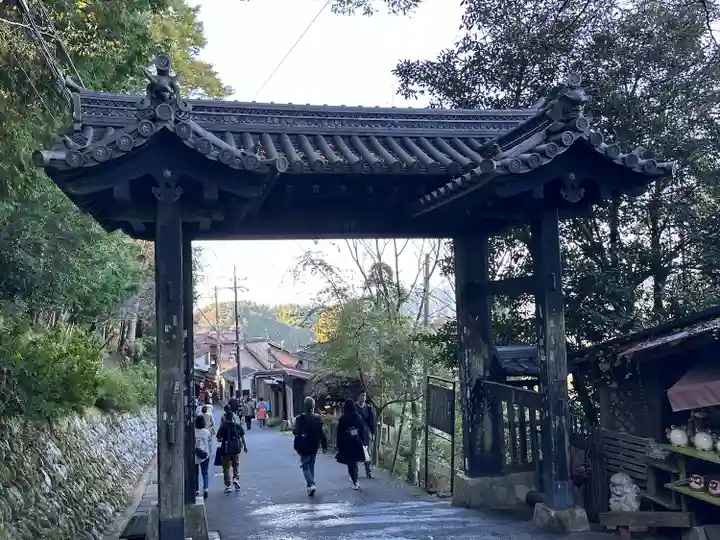 金峯山寺の山門・神門