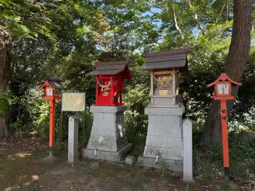 尾張猿田彦神社 奥宮の{uncategorized: "未分類", other: "その他", undefined: "問題あり", building: "その他建物", grave: "お墓", sacred_gate: "鳥居", guardian: "狛犬", statue: "像", buddha: "仏像", history: "歴史", nature: "自然", garden: "庭園", animal: "動物", pagoda: "塔", temizu: "手水舎", mountain_gate: "山門・神門", sanctuary: "本殿・本堂", subordinate: "末社・摂社", art: "芸術", scenery: "景色", jizo: "地蔵", ema: "絵馬", goshuin: "御朱印", omikuji: "おみくじ", items: "授与品その他", amulet: "お守り", goshuincho: "御朱印帳", eats: "食事", festival: "お祭り", votive_dance: "神楽", shichigosan: "七五三参", wedding: "結婚式", experience: "体験その他", initially: "初詣", around: "周辺", anti_infection: "感染症対策"}