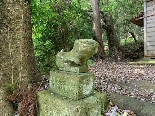 八雲神社の狛犬