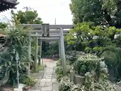 興徳寺の鳥居