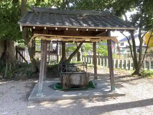 澁川神社（渋川神社）の手水舎