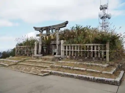 彌彦神社奥宮（御神廟）の本殿