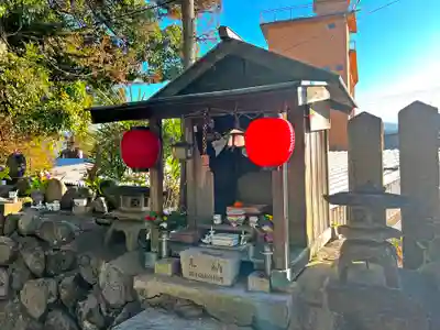 宇流冨志禰神社の地蔵
