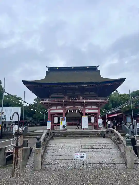 津島神社の山門・神門